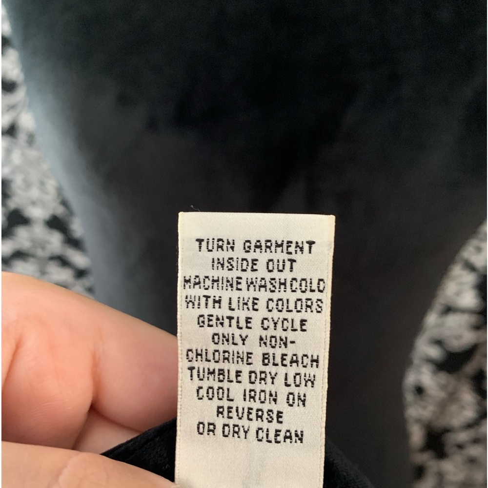 🦇 Vintage Talbots Velvet Vampire Button-Up 🦇 - Picture 8 of 8